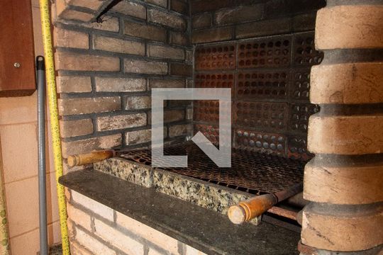 Quintal de casa de condomínio à venda com 2 quartos, 110m² em Parque Ipê, São Paulo