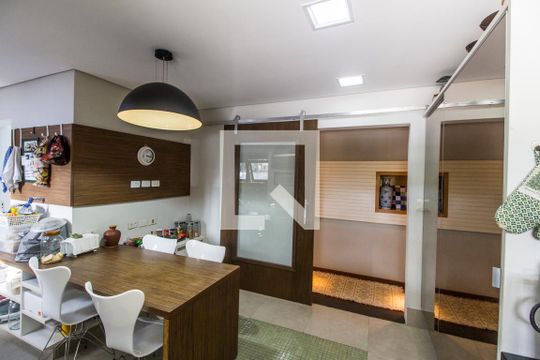 Cozinha de casa de condomínio para alugar com 4 quartos, 385m² em Residencial Seis (alphaville), Santana de Parnaíba