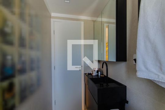 Banheiro de apartamento à venda com 1 quarto, 50m² em Vila Mariana, São Paulo