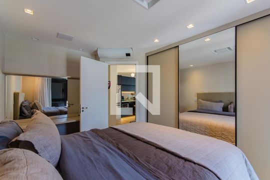 Quarto de apartamento à venda com 1 quarto, 50m² em Vila Mariana, São Paulo