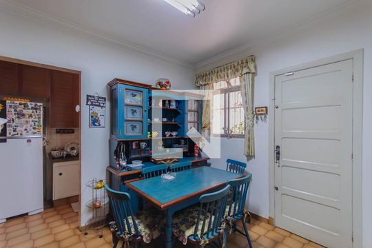Cozinha de casa à venda com 4 quartos, 472m² em Vila Monumento, São Paulo