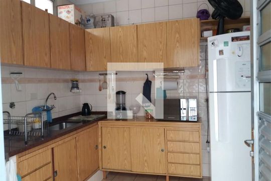 Casa à venda com 3 quartos, 192m² em Vila Sao Francisco (Zona Sul), São Paulo