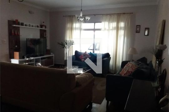 Casa à venda com 3 quartos, 192m² em Vila Sao Francisco (Zona Sul), São Paulo
