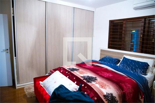 Casa à venda com 4 quartos, 260m² em Super Quadra Morumbi, São Paulo