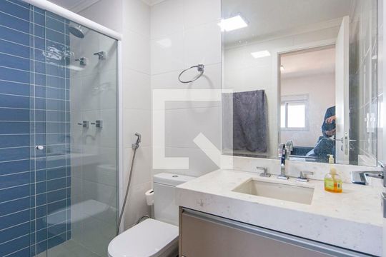Banheiro Social de apartamento para alugar com 2 quartos, 75m² em Vila Apiai, Santo André