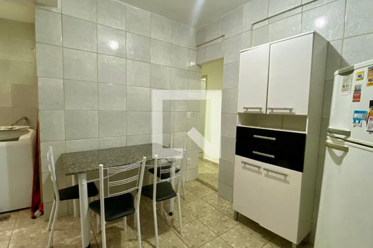 Cozinha de apartamento à venda com 3 quartos, 75m² em Prado, Belo Horizonte