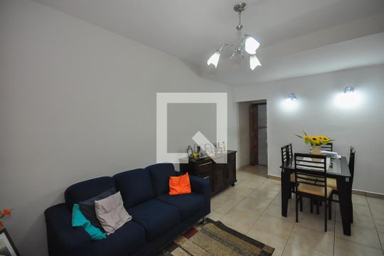 Sala de casa de condomínio à venda com 3 quartos, 110m² em Jardim Monte Kemel, São Paulo