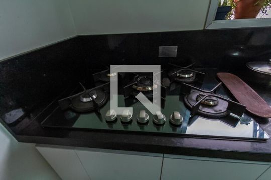 Cozinha de apartamento à venda com 2 quartos, 66m² em Vila Euro, São Bernardo do Campo
