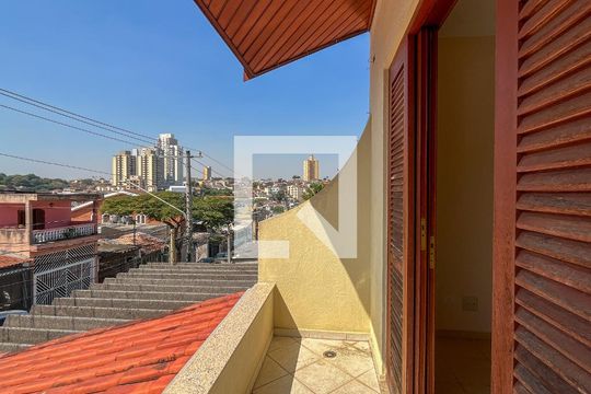 Sacada do Quarto 2 de casa à venda com 5 quartos, 220m² em Jardim Santo Elias, São Paulo