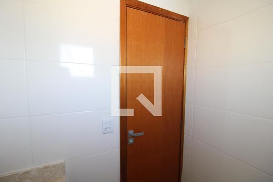 Banheiro de apartamento à venda com 1 quarto, 32m² em Casa Verde Média, São Paulo