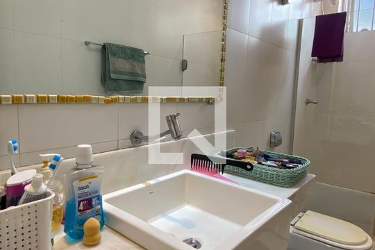 Banheiro Social de apartamento à venda com 3 quartos, 152m² em Santa Lúcia, Belo Horizonte