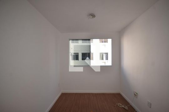 Sala de apartamento para alugar com 2 quartos, 46m² em Campo Grande, Rio de Janeiro