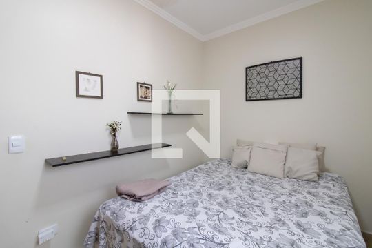 Quarto 3 de casa para alugar com 3 quartos, 200m² em Vila Flórida, Guarulhos