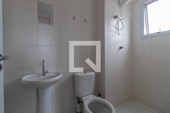 Banheiro da Suíte 1 de apartamento para alugar com 1 quarto, 30m² em Jardim Cidália, São Paulo