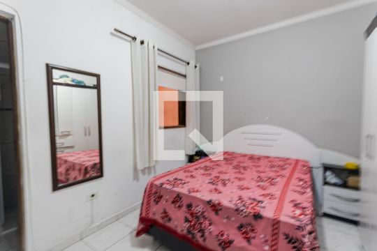 Suíte de casa à venda com 3 quartos, 250m² em Vila Curuçá, Santo André
