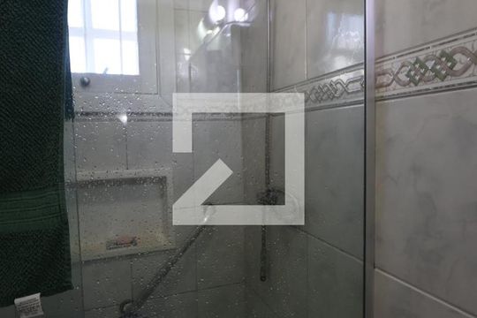 Banheiro Social de casa à venda com 3 quartos, 140m² em Igara, Canoas