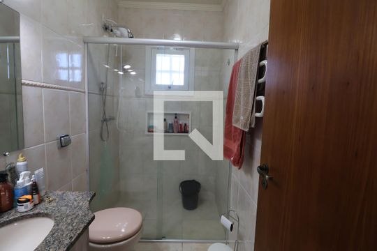 Banheiro Quarto 3 de casa à venda com 3 quartos, 140m² em Igara, Canoas