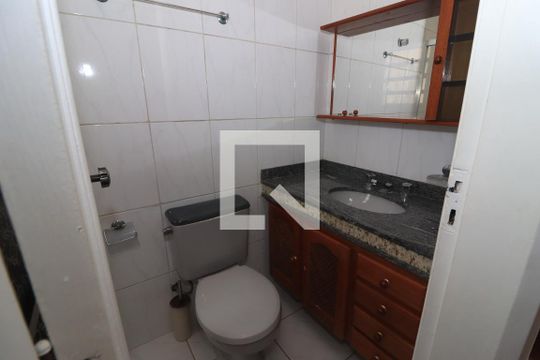 Banheiro da Suíte de casa à venda com 3 quartos, 180m² em Cidade Mãe do Céu, São Paulo