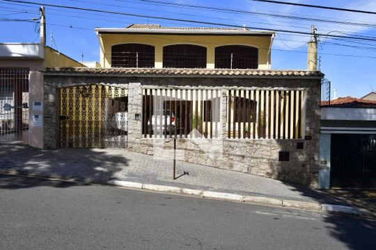 Fachada de casa à venda com 4 quartos, 400m² em Vila Industrial (campinas), Campinas