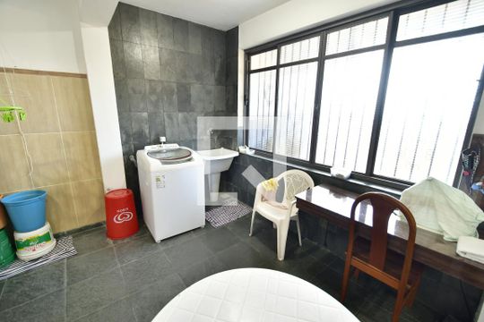 Área de Serviço de casa à venda com 4 quartos, 400m² em Vila Industrial (campinas), Campinas