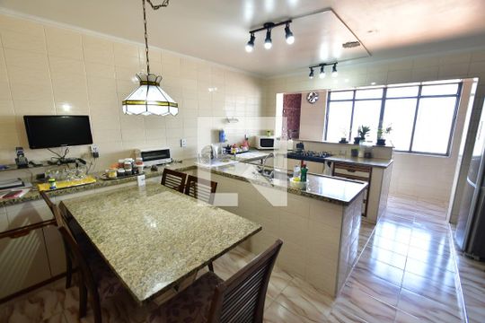 Cozinha de casa à venda com 4 quartos, 400m² em Vila Industrial (campinas), Campinas