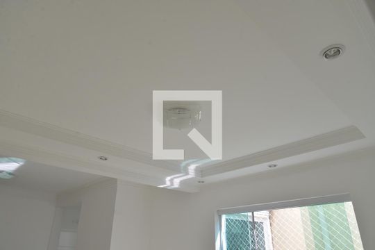 Sala de apartamento para alugar com 3 quartos, 72m² em Parque das Nações, Santo André