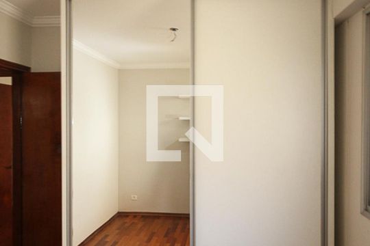 Quarto 02 de apartamento para alugar com 2 quartos, 62m² em Parque Tomas Saraiva, São Paulo