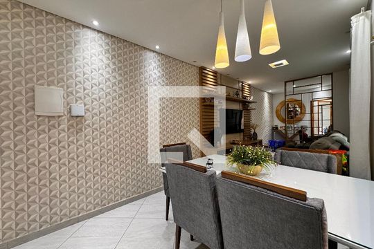 Sala de apartamento à venda com 2 quartos, 120m² em Vila Camilópolis, Santo André