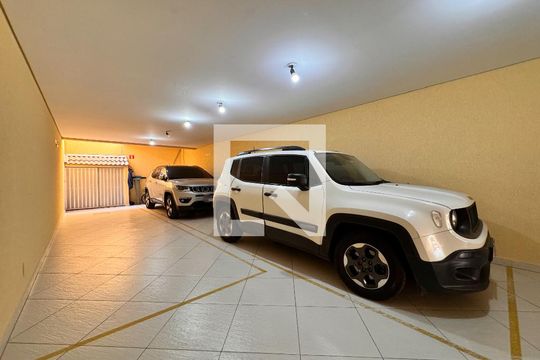 Garagem de apartamento à venda com 2 quartos, 120m² em Vila Camilópolis, Santo André