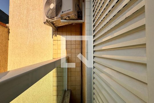 Sacada  de apartamento à venda com 2 quartos, 120m² em Vila Camilópolis, Santo André
