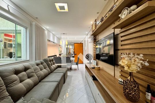 Sala de apartamento à venda com 2 quartos, 120m² em Vila Camilópolis, Santo André