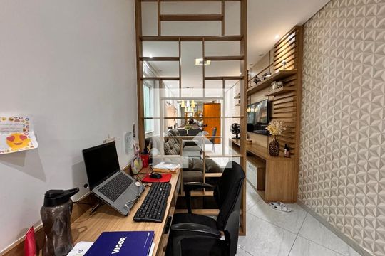 Sala de apartamento à venda com 2 quartos, 120m² em Vila Camilópolis, Santo André
