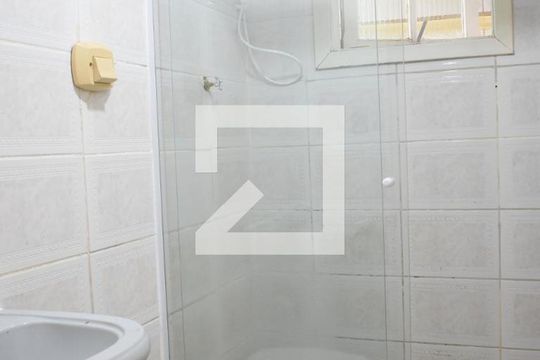 Banheiro de casa para alugar com 3 quartos, 75m² em Vista Alegre, Curitiba