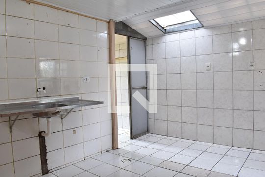 Cozinha de casa para alugar com 3 quartos, 75m² em Vista Alegre, Curitiba