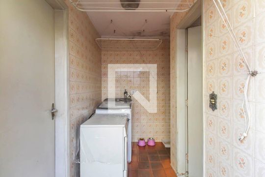 Lavanderia de casa à venda com 3 quartos, 180m² em Jardim Vila Formosa, São Paulo
