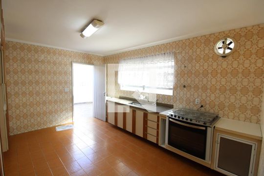 Cozinha de casa à venda com 3 quartos, 154m² em Vila Guaca, São Paulo