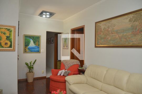 Casa à venda com 3 quartos, 201m² em Vila São Pedro, Santo André