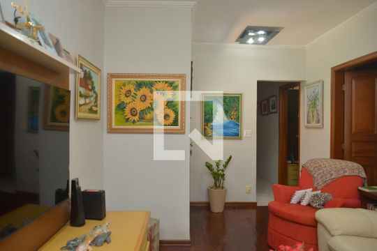 Sala de casa à venda com 3 quartos, 201m² em Vila São Pedro, Santo André