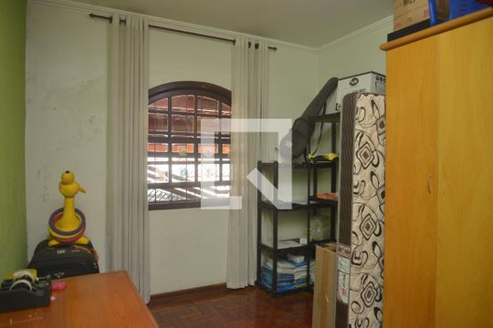 Quarto 1 de casa à venda com 3 quartos, 201m² em Vila São Pedro, Santo André