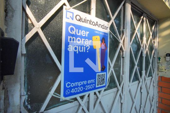 Plaquinha de apartamento para alugar com 4 quartos, 100m² em Rio Branco, Porto Alegre
