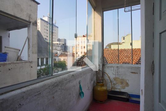 Área de Serviço de apartamento para alugar com 4 quartos, 100m² em Rio Branco, Porto Alegre