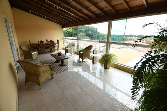Varanda de casa à venda com 5 quartos, 350m² em Parque Taquaral, Campinas