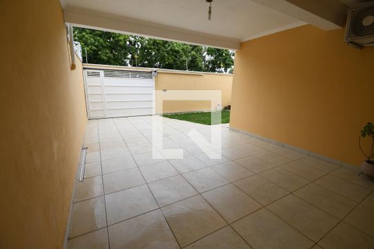 Garagem de casa à venda com 5 quartos, 350m² em Parque Taquaral, Campinas