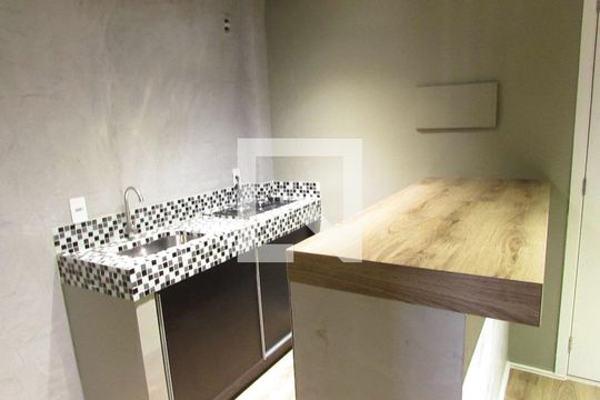 Cozinha de apartamento para alugar com 1 quarto, 24m² em Jardim Panorama, São Paulo