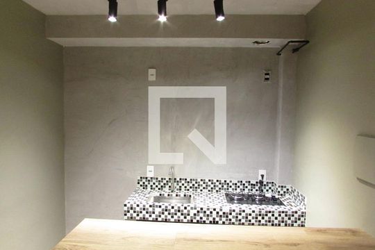 Cozinha de apartamento para alugar com 1 quarto, 24m² em Jardim Panorama, São Paulo