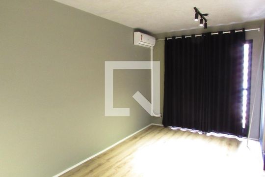 Sala/Quarto de apartamento para alugar com 1 quarto, 24m² em Jardim Panorama, São Paulo