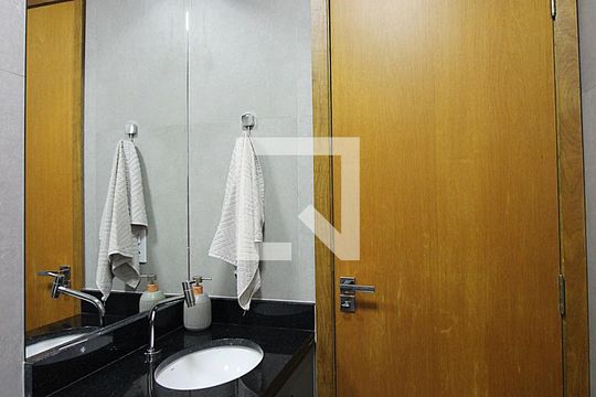 Banheiro Social de apartamento para alugar com 1 quarto, 26m² em Centro, São Bernardo do Campo