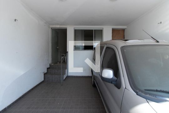 Garagem de casa para alugar com 2 quartos, 191m² em Vila Medeiros, São Paulo
