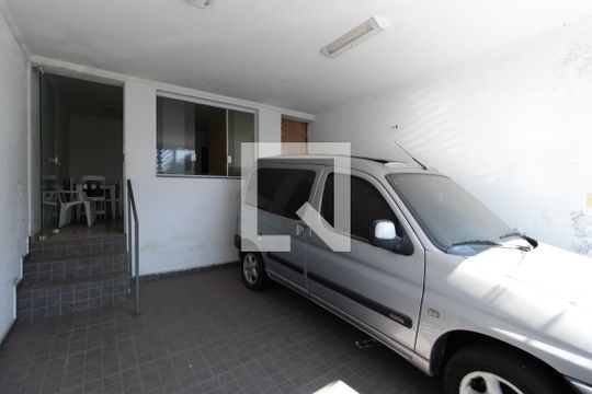 Garagem de casa para alugar com 2 quartos, 191m² em Vila Medeiros, São Paulo