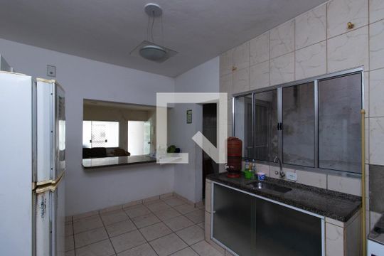 Cozinha de casa para alugar com 2 quartos, 191m² em Vila Medeiros, São Paulo